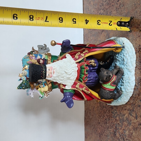 Lenox Bearing Wondrous Gifts Lynn Bywaters Santa 1998 - Picture 11 of 17